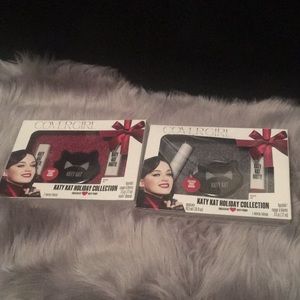 ⚪️Katy Perry’s covergirl makeup sets⚪️ 2 for $10
